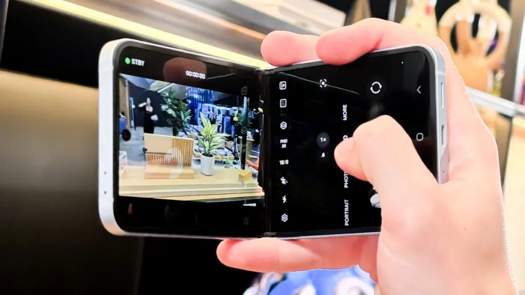 Samsung Galaxy Z Flip 6—5 reasons to buy and 3 reasons to avoid Samsung Galaxy Z Flip 6—5 reasons to buy and 3 reasons to avoid