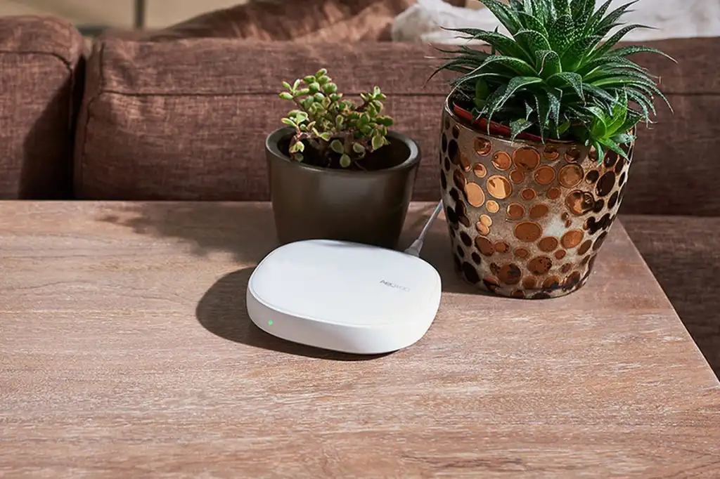 The best smart home devices The best smart home devices-Aeotec Smart Home Hub